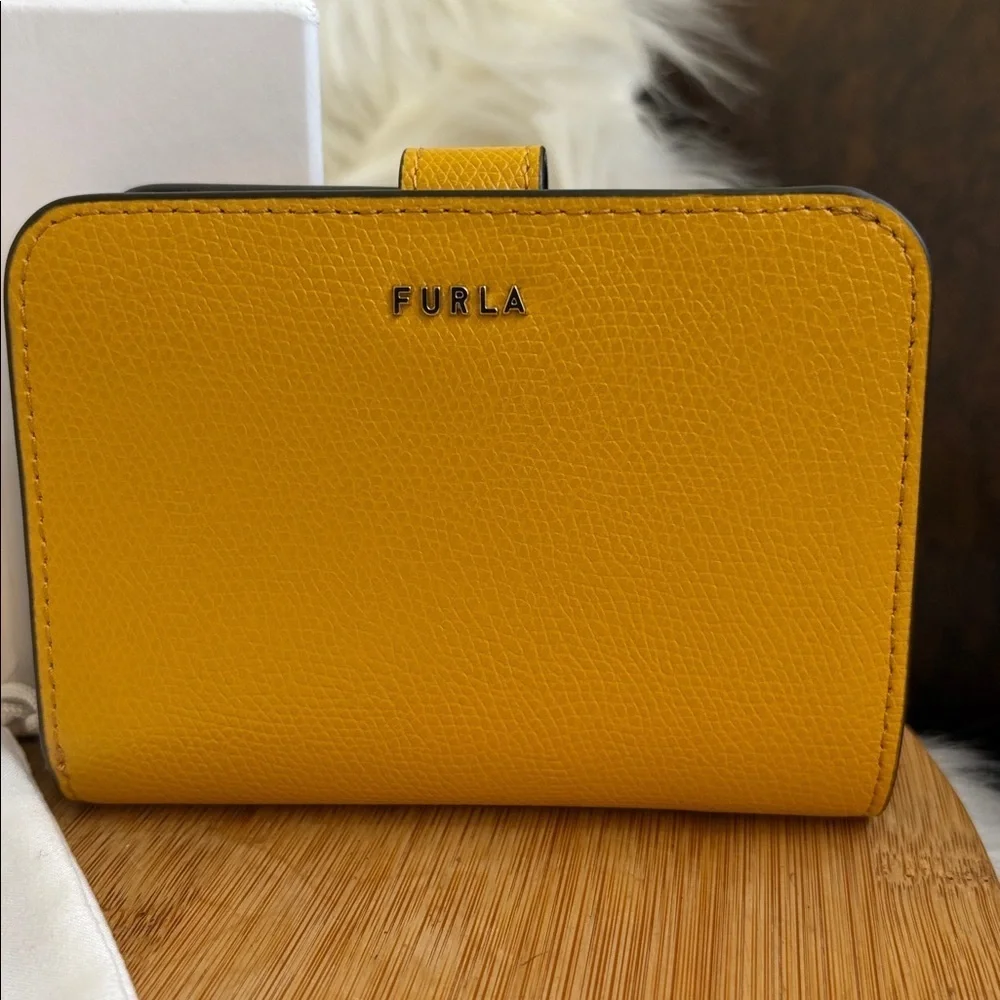Furla | Babylon Saffiano Leather Compact Trifold Zip Around Flap Snap Wallet NIB